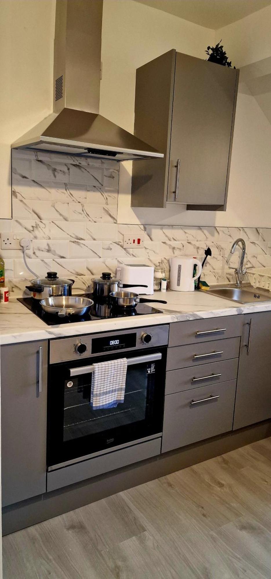 Apartment Supervalue 10 - Fast Wifi, Linen, Keyless Entry, Only 10 Mins - By Promise Cardiff